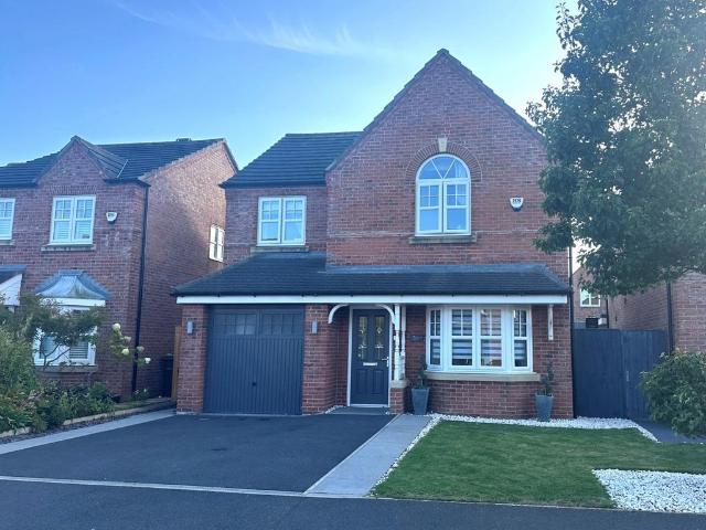 4 bedroom detached house for sale
