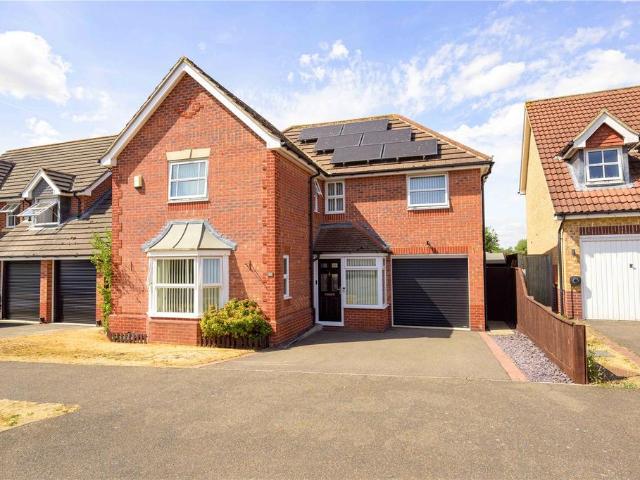 4 bedroom detached house for sale