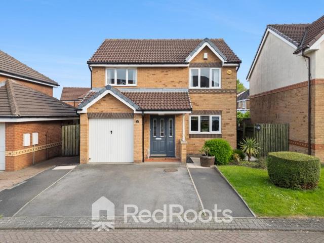 4 bedroom detached house for sale