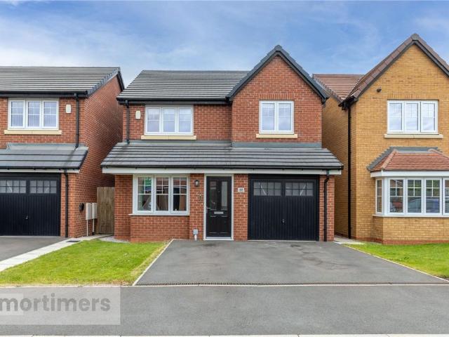 4 bedroom detached house for sale
