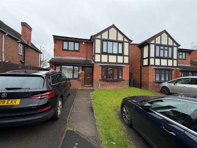 4 bedroom detached house for sale