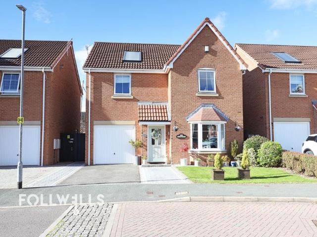 4 bedroom detached house for sale