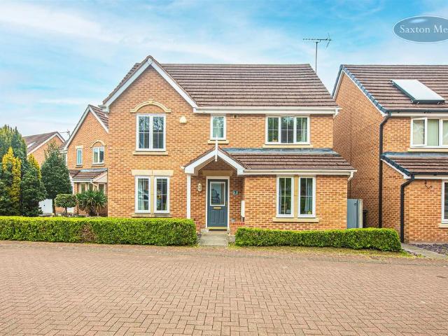 4 bedroom detached house for sale