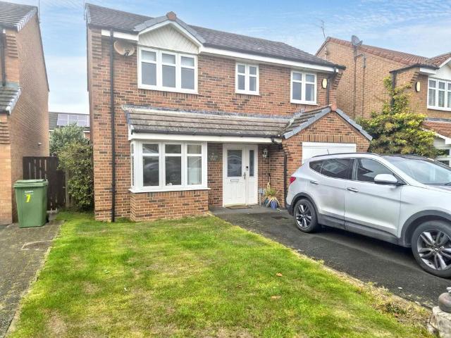 4 bedroom detached house for sale