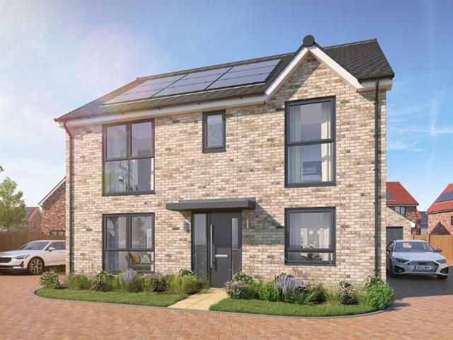 4 bedroom detached house for sale