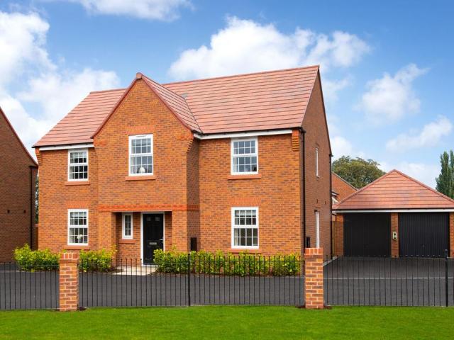 4 bedroom detached house for sale