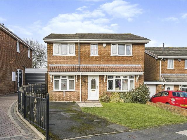 4 bedroom detached house for sale
