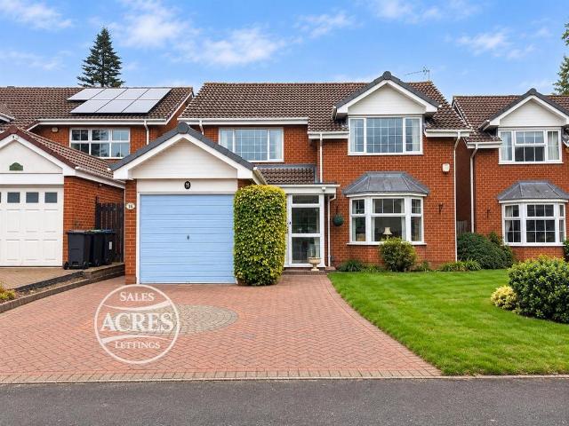 4 bedroom detached house for sale