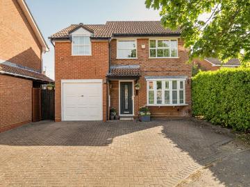 4 bedroom detached house for sale