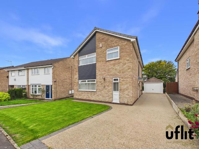 4 bedroom detached house for sale