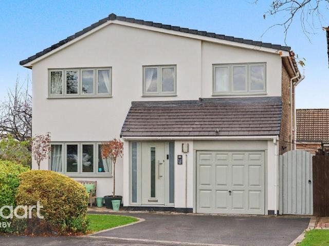 4 bedroom detached house for sale