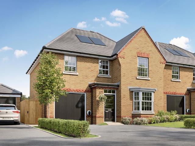4 bedroom detached house for sale