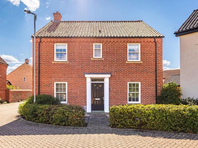 4 bedroom detached house for sale