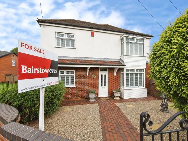4 bedroom detached house for sale