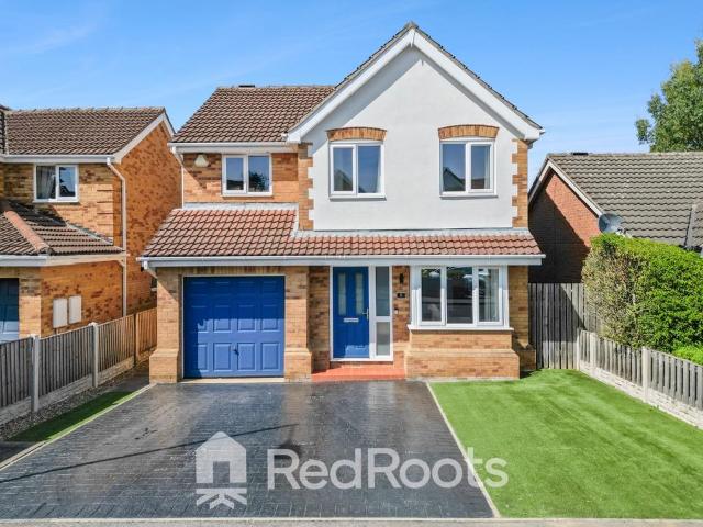 4 bedroom detached house for sale