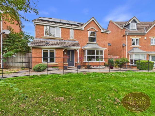 4 bedroom detached house for sale