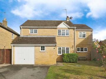 House for sale in Burhill - Garden, Equipped kitchen