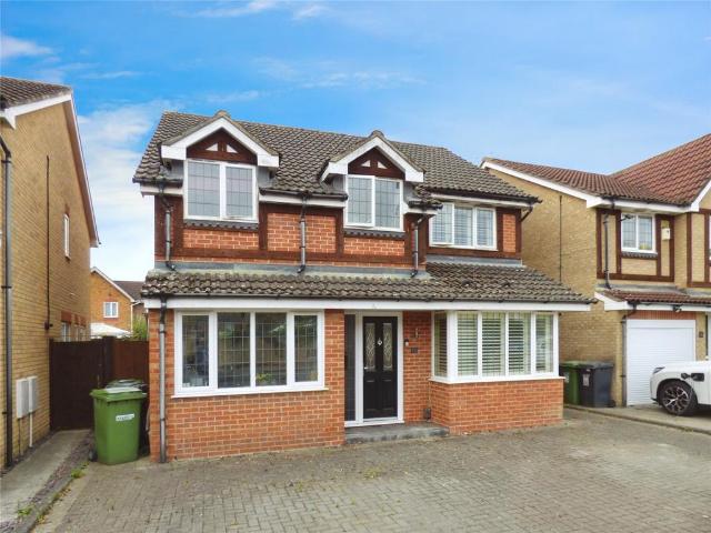 4 bedroom detached house for sale