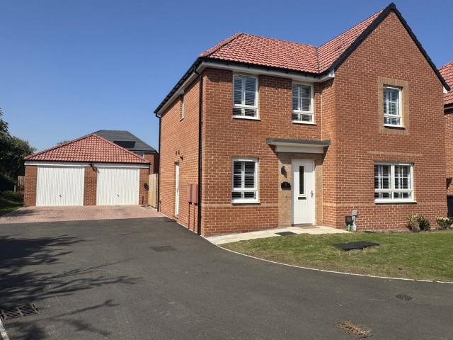 4 bedroom detached house for sale