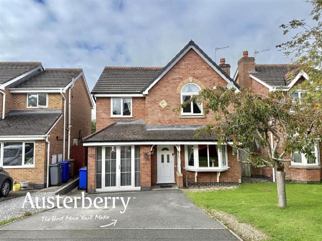 4 bedroom detached house for sale