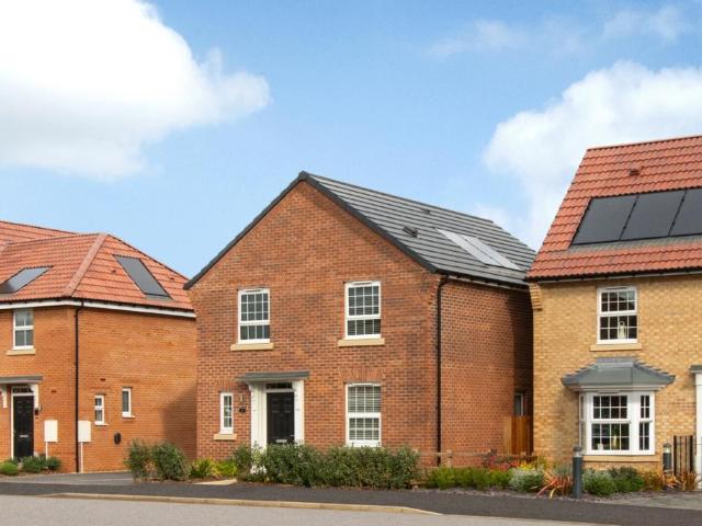 4 bedroom detached house for sale