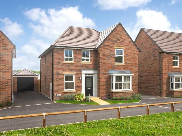 4 bedroom detached house for sale