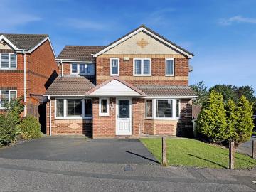4 bedroom detached house for sale