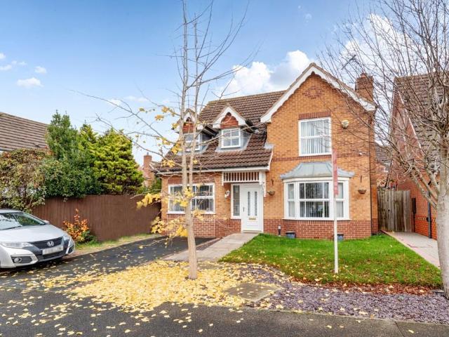 4 bedroom detached house for sale
