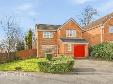 4 bedroom detached house for sale