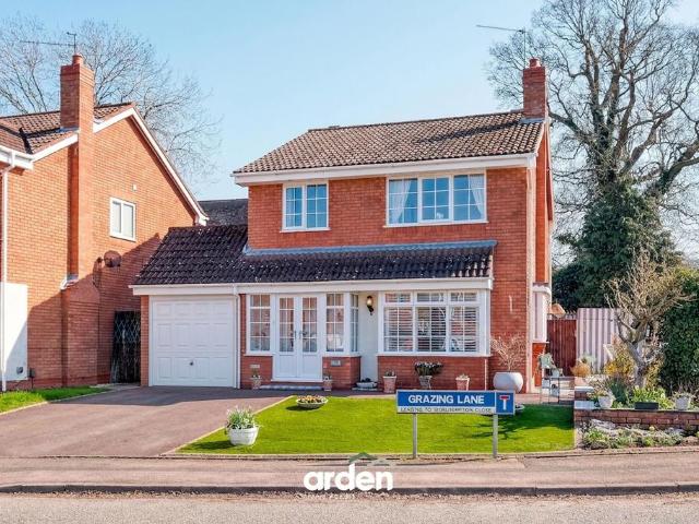 4 bedroom detached house for sale