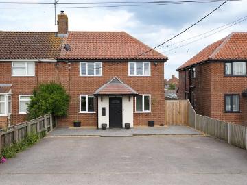 4 bedroom semi detached house for sale