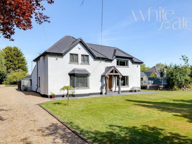 4 bedroom detached house for sale