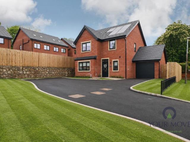 4 bedroom detached house for sale