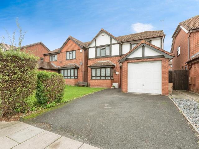 4 bedroom detached house for sale