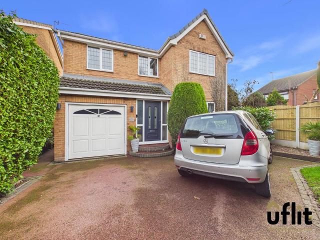 4 bedroom detached house for sale