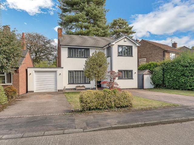 4 bedroom detached house for sale