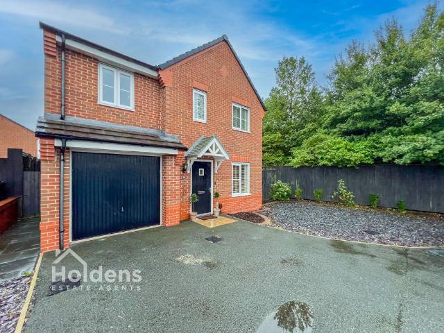 4 bedroom detached house for sale