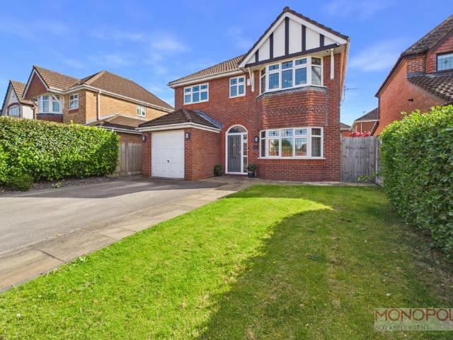 4 bedroom detached house for sale