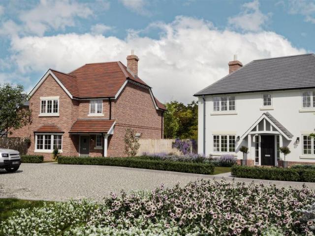 4 bedroom detached house for sale
