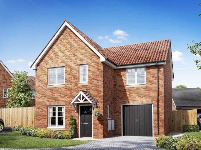 4 bedroom detached house for sale