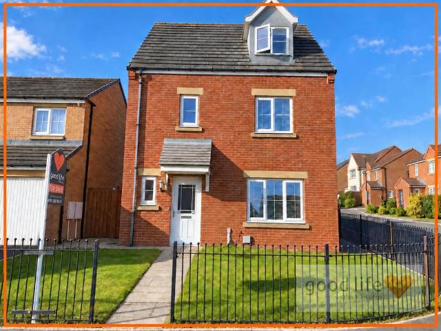 4 bedroom detached house for sale