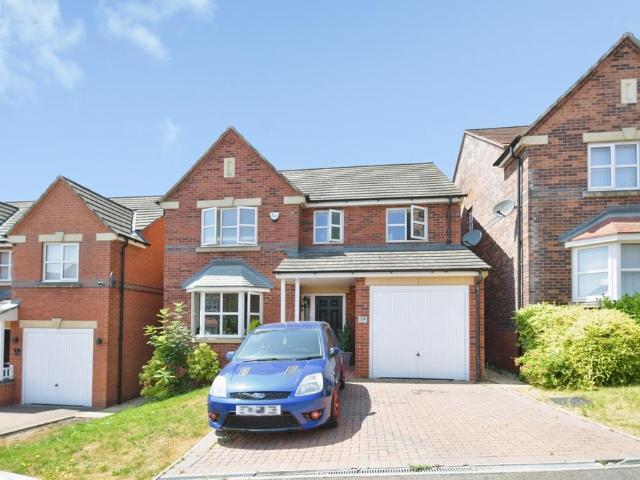 4 bedroom detached house for sale