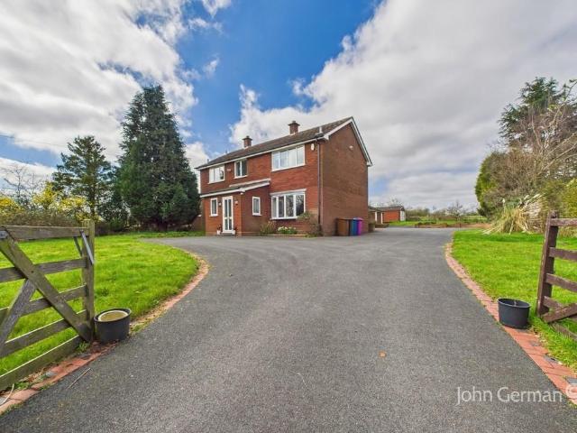 4 bedroom detached house for sale