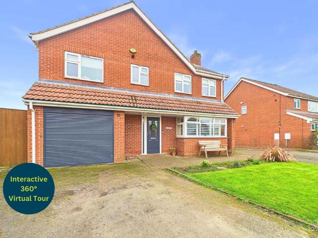 4 bedroom detached house for sale