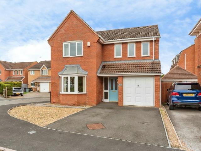 4 bedroom detached house for sale
