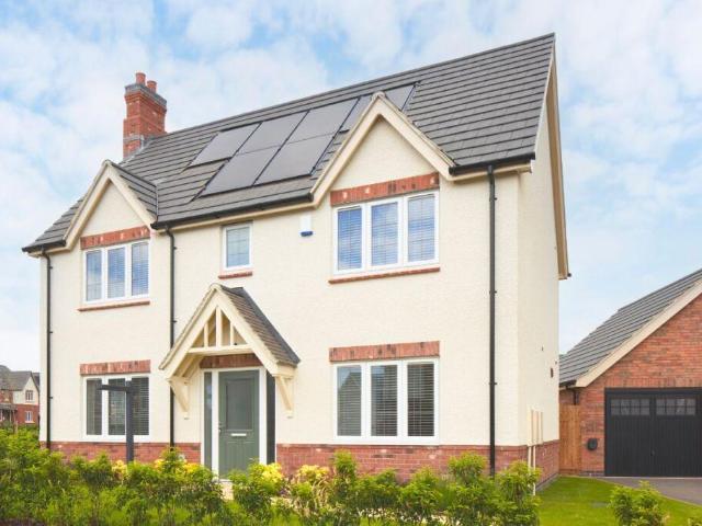 4 bedroom detached house for sale