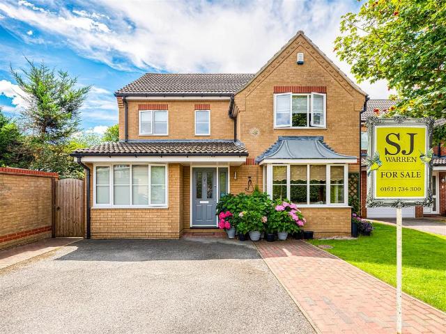 4 bedroom detached house for sale