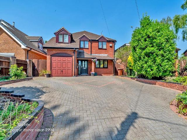 4 bedroom detached house for sale