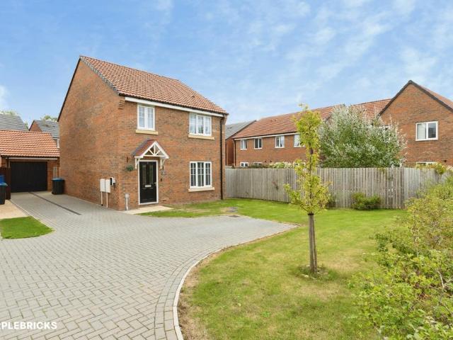 4 bedroom detached house for sale