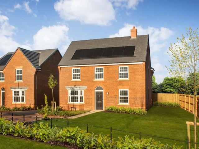4 bedroom detached house for sale